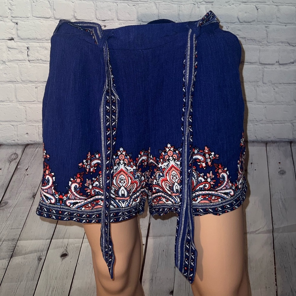 Riley + James Dark Blue, Red & White High Waist shorts size M